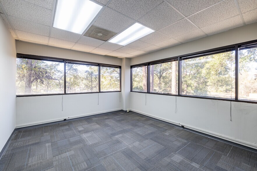 More Photos Of 7400 Baymeadows Way, Jacksonville Office For Lease