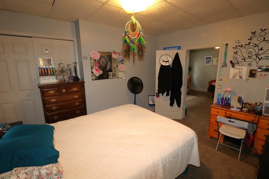 More Photos Of 404 Main St W, Ashland Office For Sale