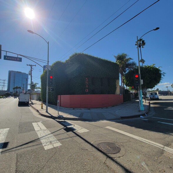 More Photos Of 5830 Adams Blvd, Culver City Showroom For Sale