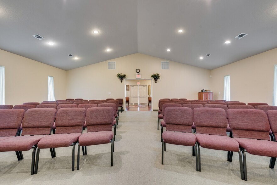More Photos Of 108 N Chattey Rd, DeSoto Religious Facility For Sale