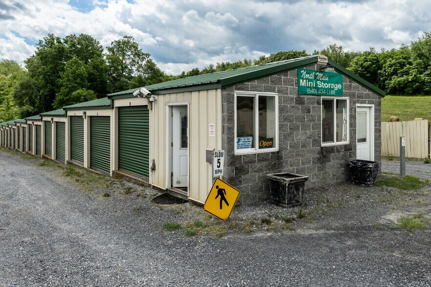 More Photos Of 1614 N Valley Pike, Rockingham Self Storage For Sale