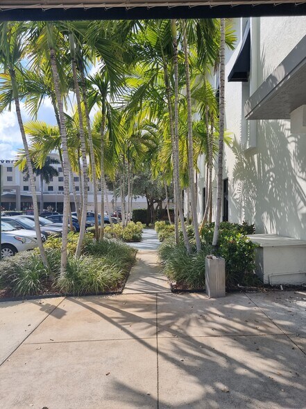More Photos Of 7301 N University Dr, Tamarac Medical For Lease