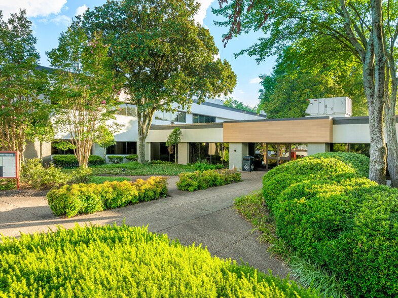 More Photos Of 9000 Executive Park Dr, Knoxville Office For Lease