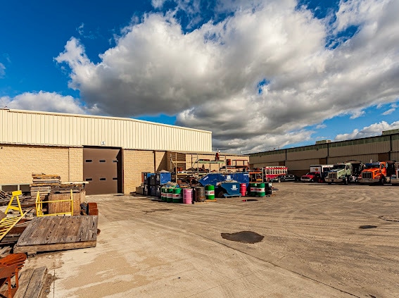 More Photos Of 4848 Lawndale Ave, La Grange Industrial For Sale