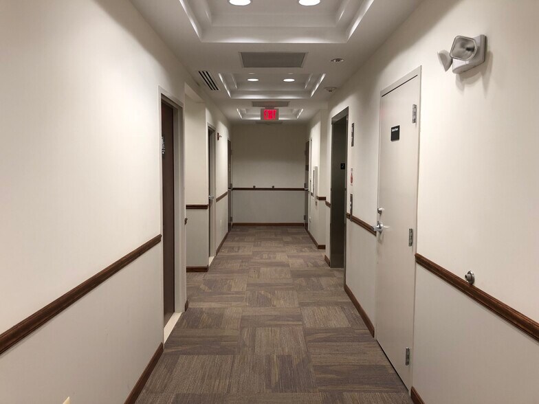 More Photos Of 4255 Altamont Pl, White Plains Medical For Sale