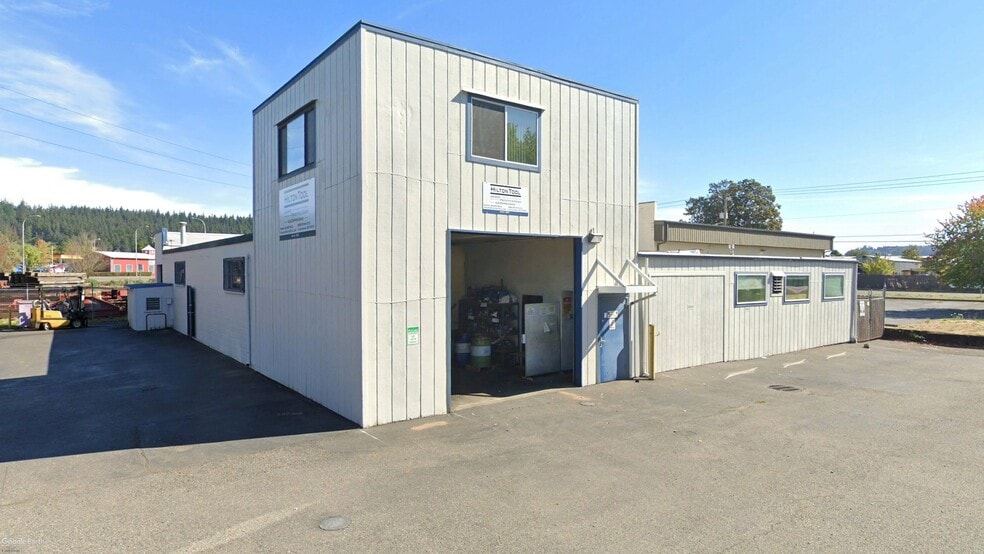 Primary Photo Of 9980 SE Highway 212, Clackamas Warehouse For Sale