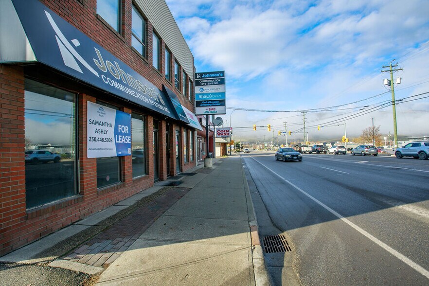 More Photos Of 2808 48 Av, Vernon Storefront Retail Residential For Lease