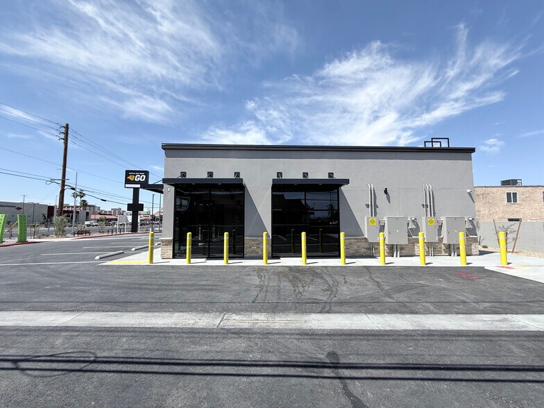 More Photos Of 4856 S Maryland Pky, Las Vegas Freestanding For Lease