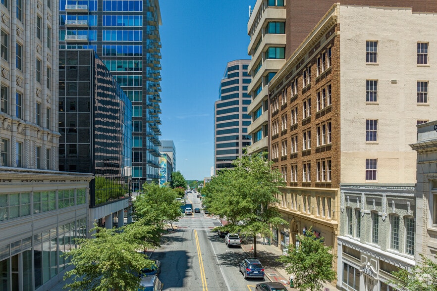 More Photos Of 114 N Elm St, Greensboro Office For Lease