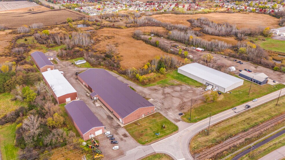 Primary Photo Of 7402 Ridgewood Rd, Saint Cloud Unknown For Lease