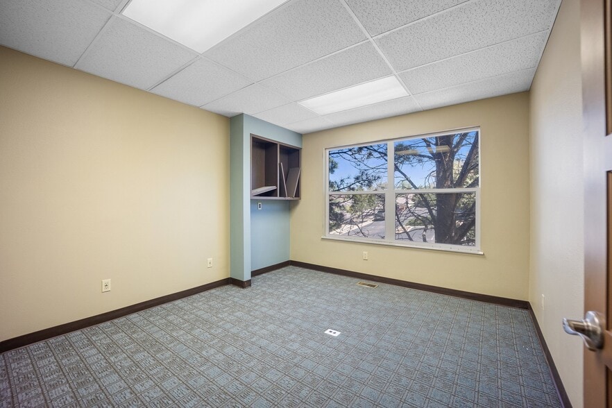 More Photos Of 5785 N Union Blvd, Colorado Springs Office For Lease
