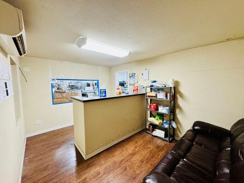 More Photos Of 4309 Action St, Garland Service For Sale