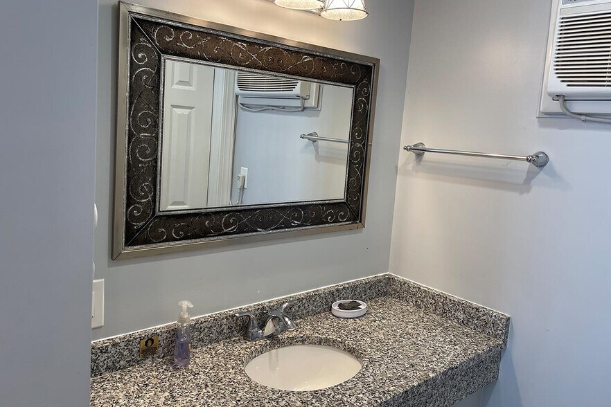 More Photos Of 4906 Ocean Ave, Wildwood Hotel For Sale