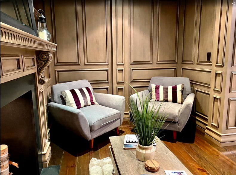 More Photos Of 40 Reservoir Park Dr, Rockland Warehouse For Lease