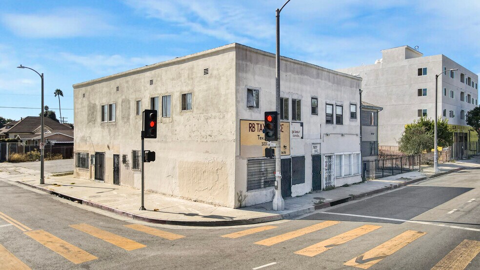 More Photos Of 7675-7679 S San Pedro St, Los Angeles Apartments For Sale