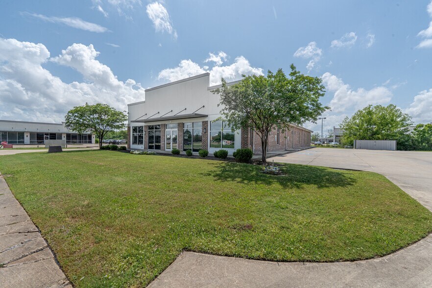 Primary Photo Of 6507 Coliseum Blvd, Alexandria Medical For Sale