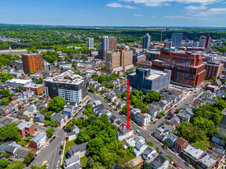 Primary Photo Of 173 Hamilton St, New Brunswick Specialty For Sale