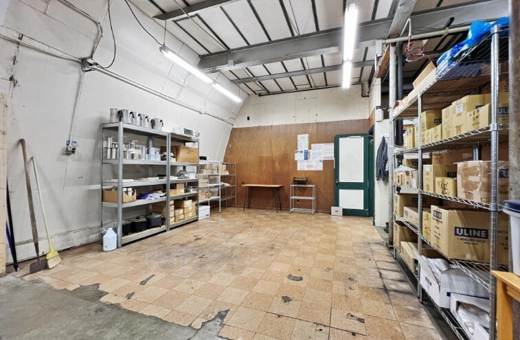 More Photos Of 805 E 10th St, Fairmont Warehouse For Sale