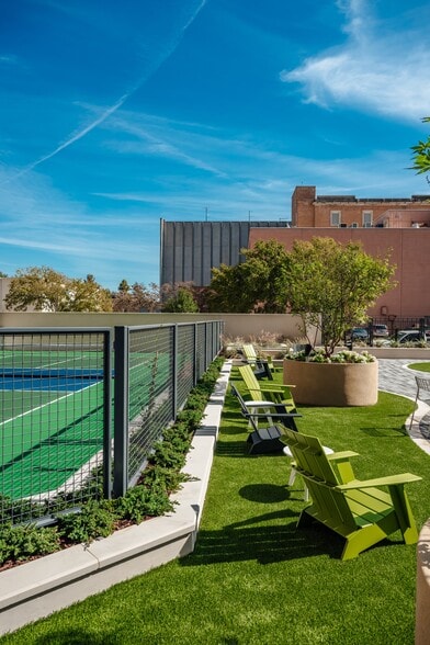 More Photos Of 451 Florida St & 450 Laurel St, Baton Rouge Unknown For Lease