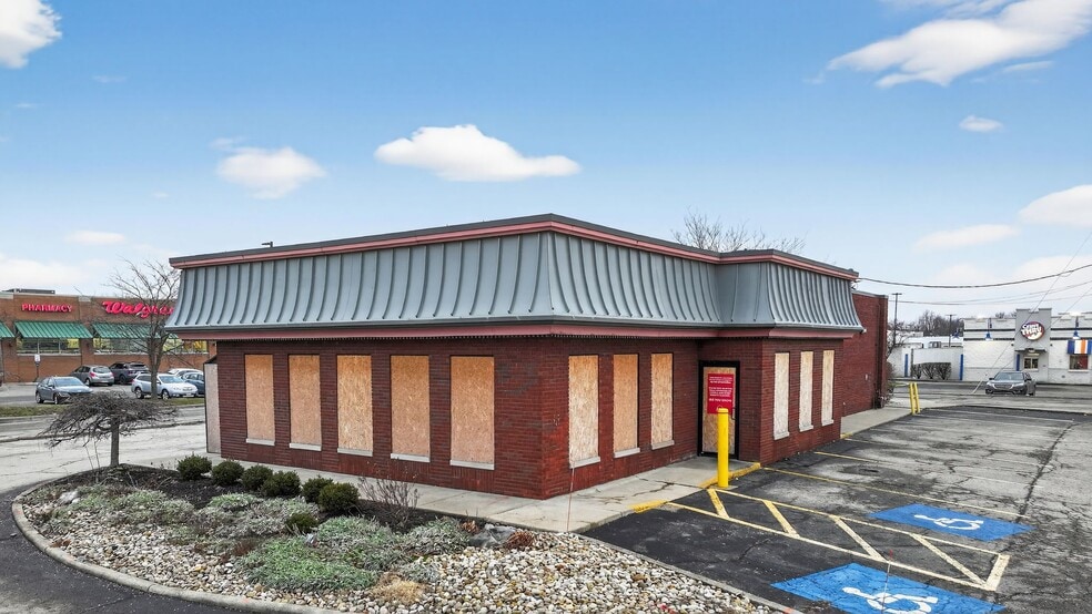 More Photos Of 4595 E Main St, Whitehall Fast Food For Sale