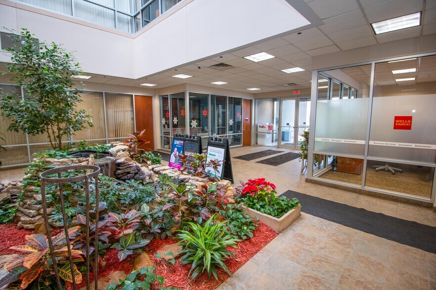 More Photos Of 3200 Main St NW, Coon Rapids Medical For Lease