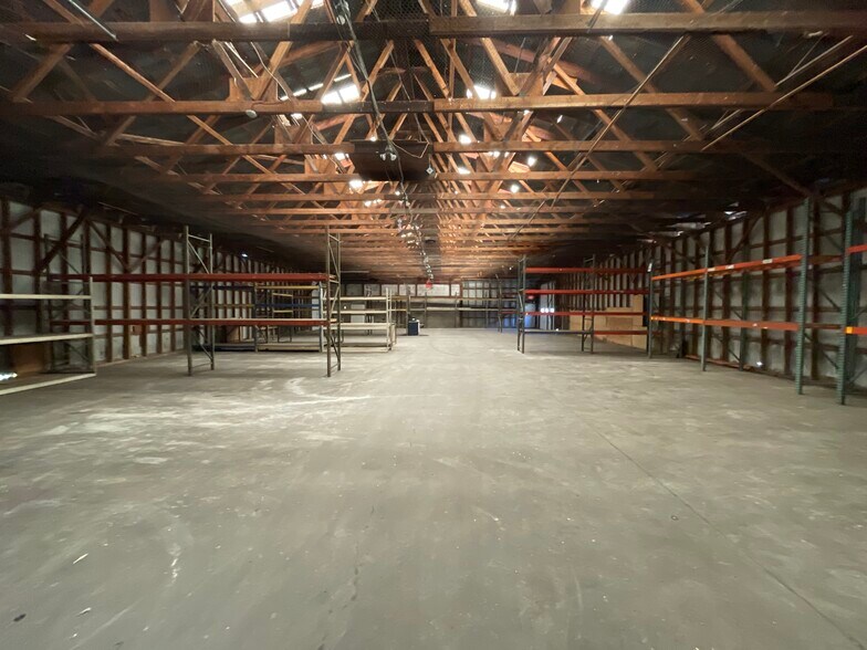 More Photos Of 66 State St, North Haven Garden Center For Sale