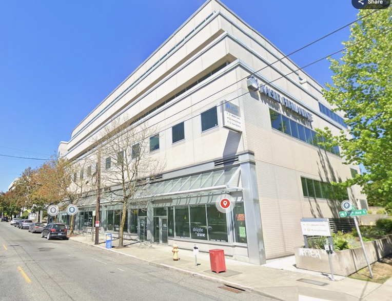 Primary Photo Of 106 15th Ave E, Seattle Hospital For Lease