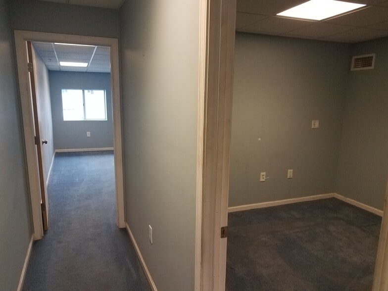 More Photos Of 280 Heritage Ave, Portsmouth Warehouse For Sale