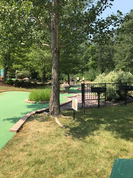 More Photos Of 24228 210 State Hwy, Deerwood General Retail For Sale