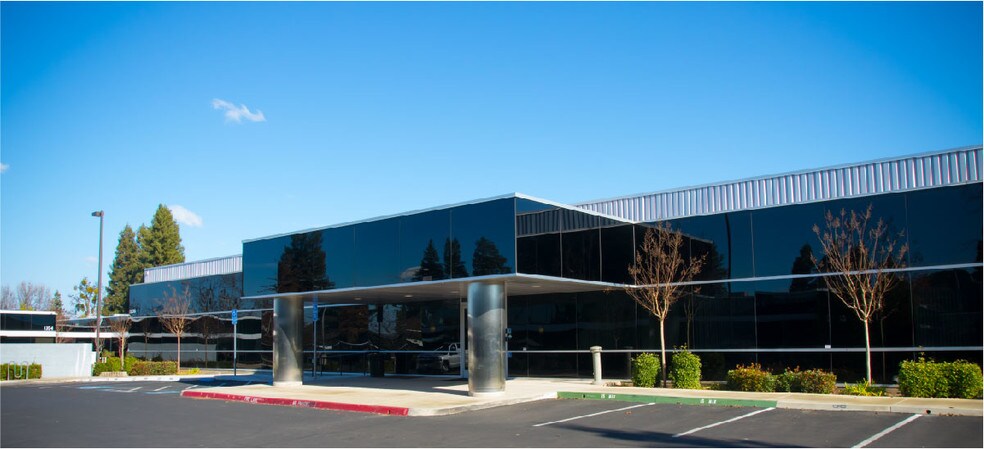 More Photos Of 1306 W Herndon Ave, Fresno Coworking Space