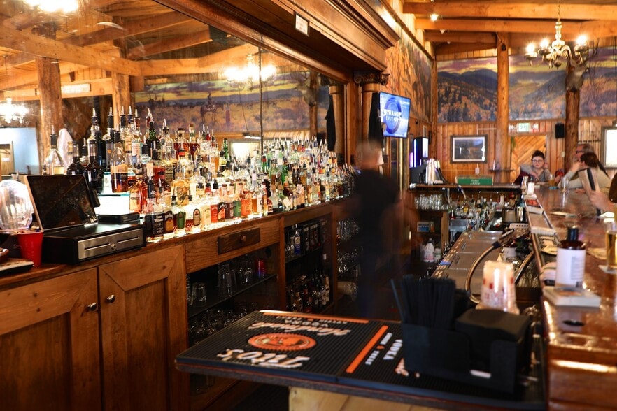 More Photos Of 355 S Washington St, Afton Hotel For Sale