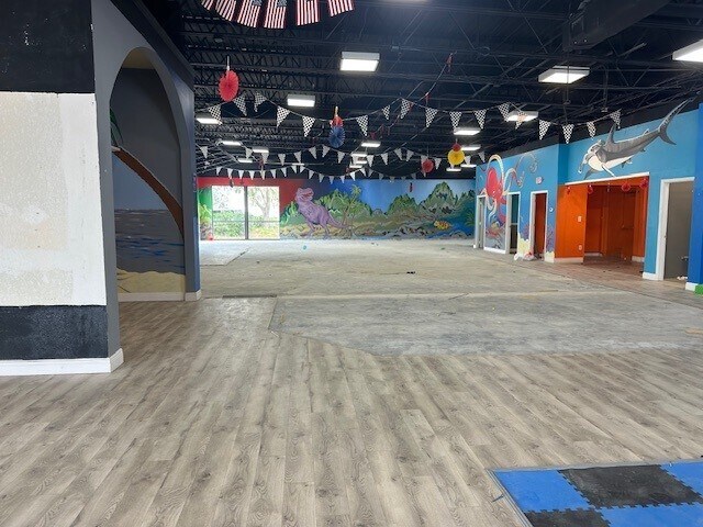 More Photos Of 1415 Dr Martin Luther King Jr Blvd, Leesburg Freestanding For Sale