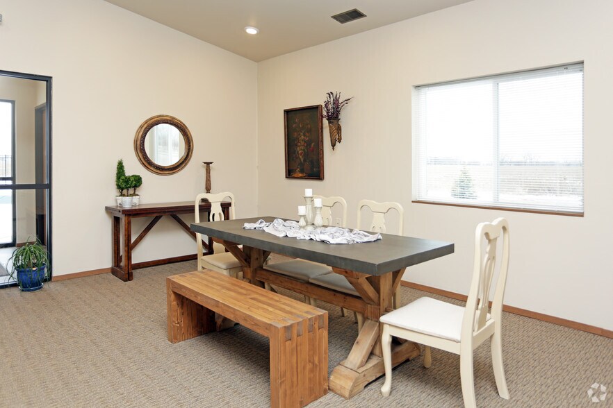 More Photos Of 1300-1302 Quiniela Dr, North Sioux City Apartments For Sale