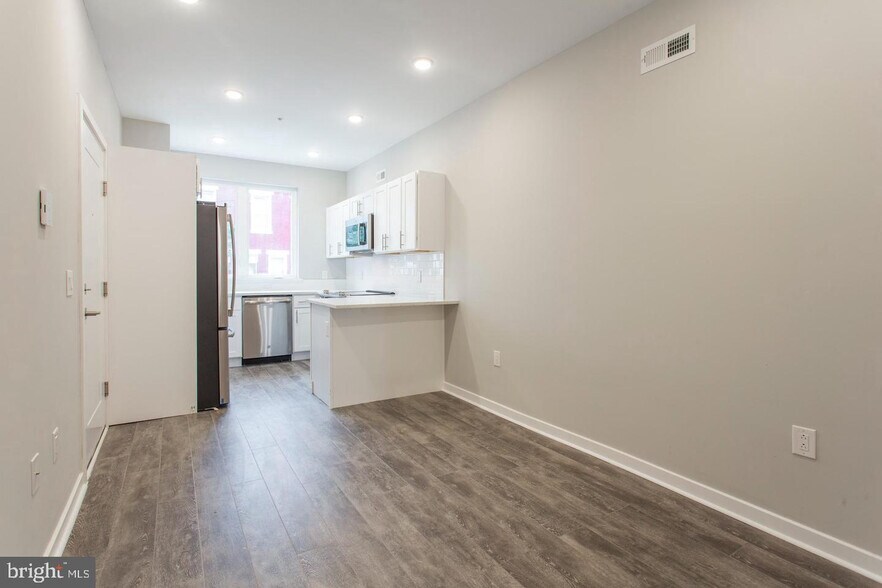 More Photos Of 2010 N 8th St, Philadelphia Apartments For Sale