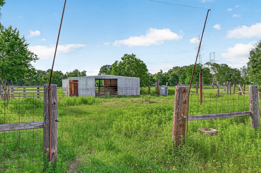 More Photos Of 0 FM 1994 Road, Guy Land For Sale