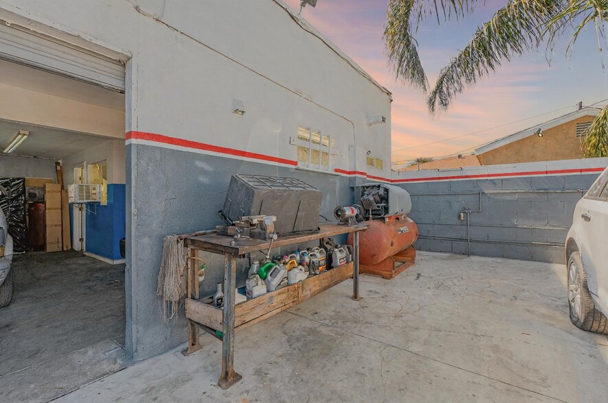 More Photos Of 16529 Lakewood Blvd, Bellflower Auto Repair For Sale