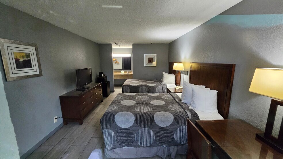 More Photos Of 3200 S Orlando Dr, Sanford Hospitality For Sale