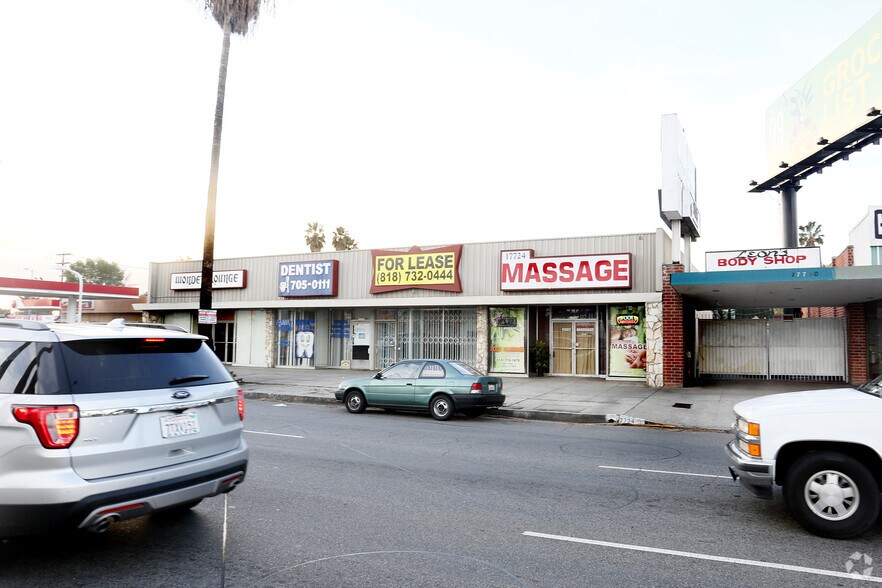 Primary Photo Of 17718-17724 Sherman Way, Reseda Storefront For Lease