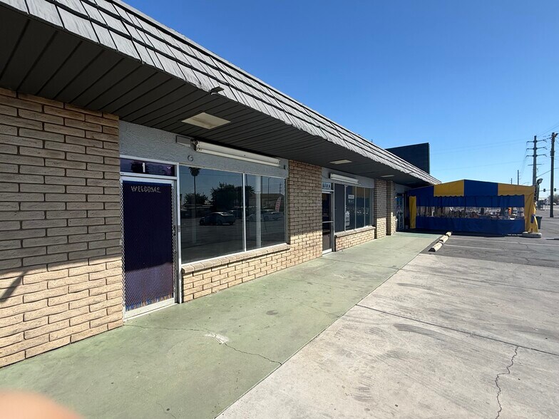 More Photos Of 5138 W Camelback Rd, Glendale Freestanding For Lease