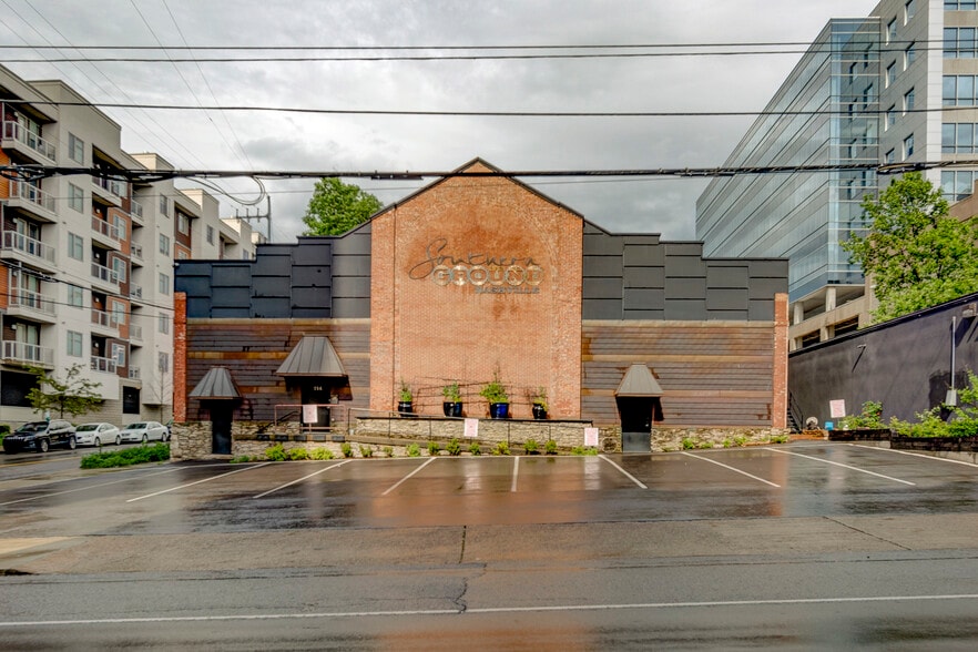 More Photos Of 114-116 17th Ave S, Nashville Office For Sale