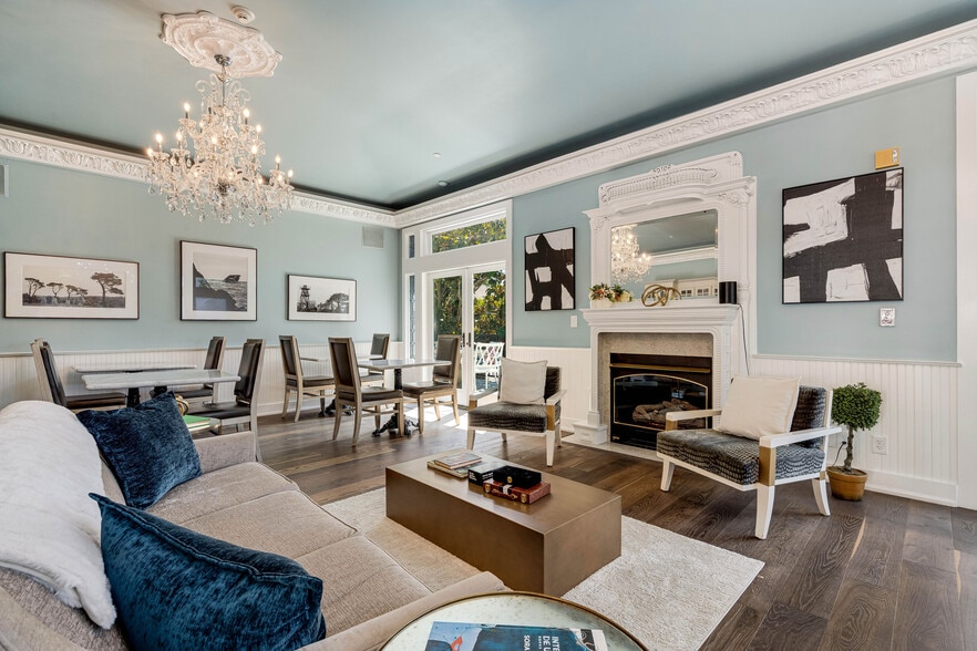 More Photos Of 443 Brown St, Napa Hotel For Sale