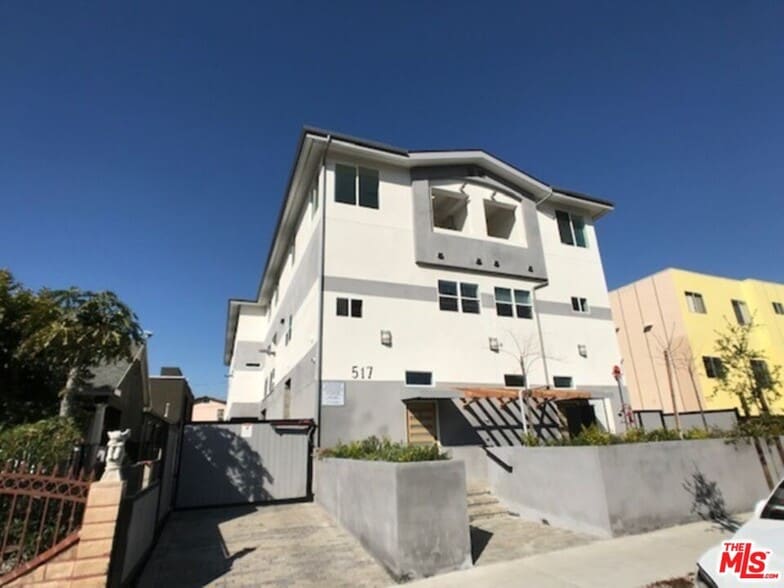 Primary Photo Of 517 N Harvard Blvd, Los Angeles Apartments For Sale