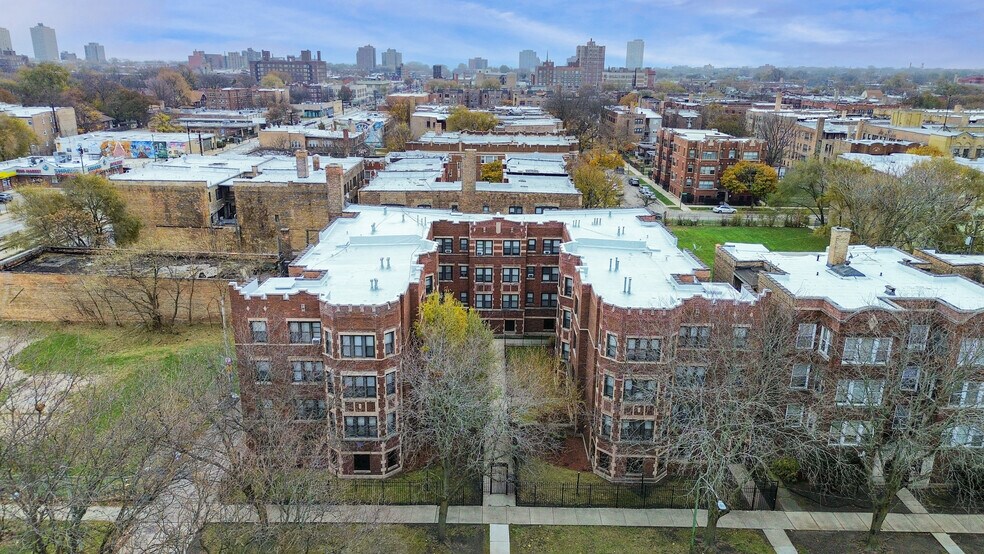 Primary Photo Of 7115-7125 S East End Ave, Chicago Apartments For Sale