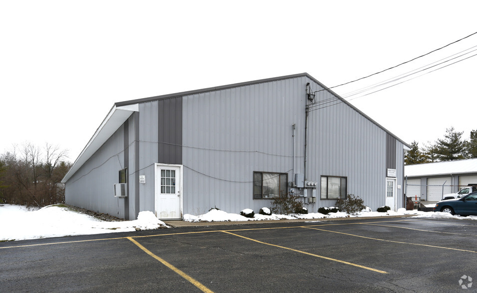 Primary Photo Of 8385 Park Dr, Maineville Warehouse For Lease