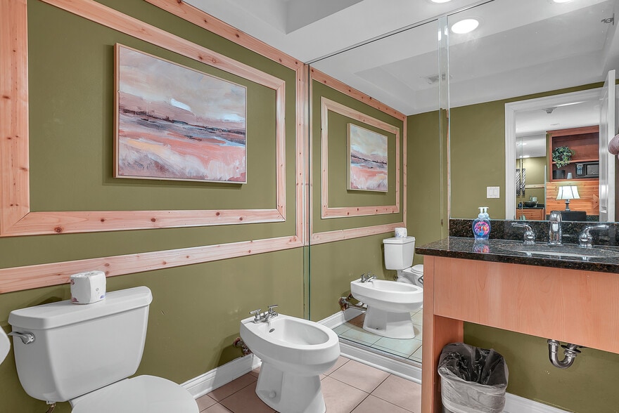 More Photos Of 16W621 S Frontage Rd, Willowbrook Hotel For Sale