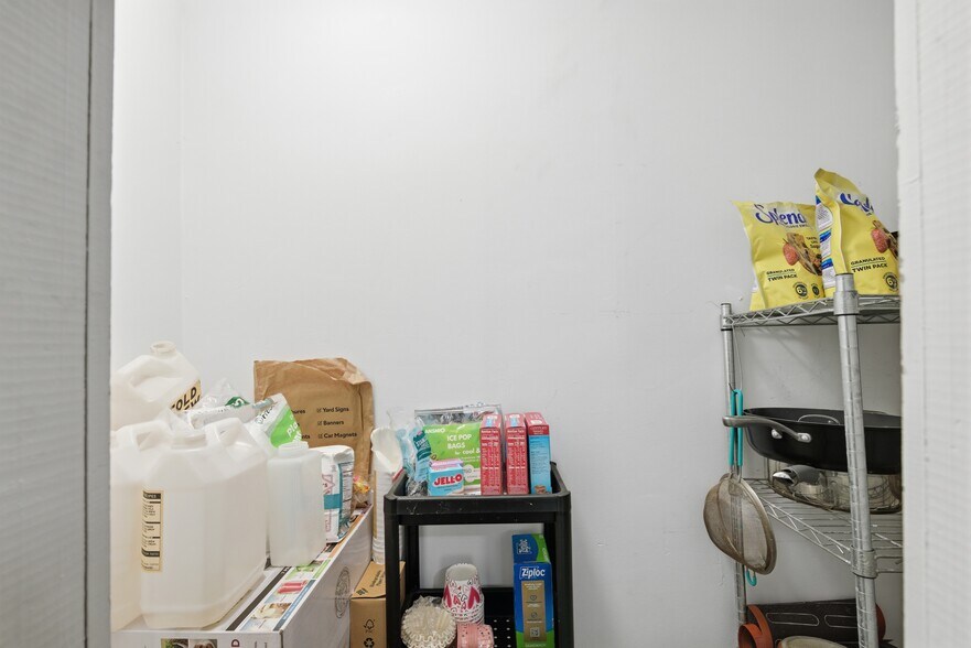 More Photos Of 201 S 31st St, Temple General Retail For Sale