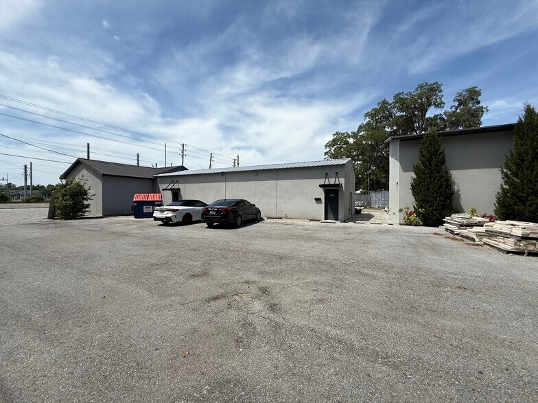 More Photos Of 2736 Land O Lakes Blvd, Land O' Lakes Storefront Retail Residential For Sale