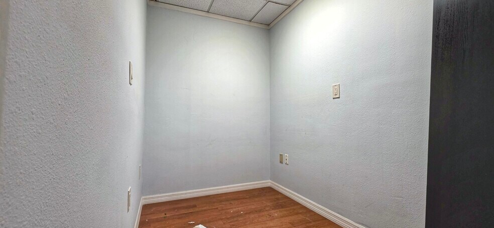 More Photos Of 2323 Curlew Rd, Dunedin Medical For Sale