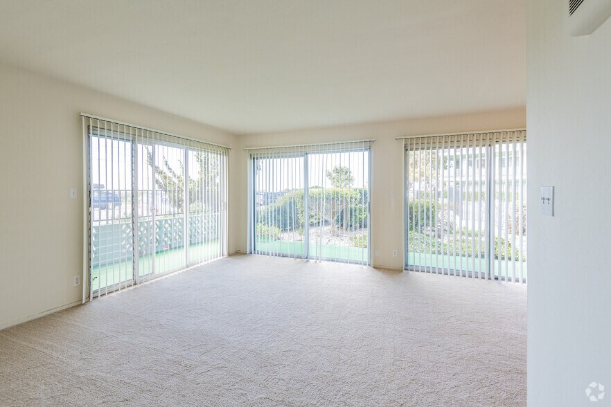 More Photos Of 2051 Shoreline Dr, Alameda Apartments For Sale