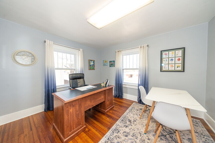 More Photos Of 2003 Broadway St, Mount Vernon Loft Creative Space For Sale